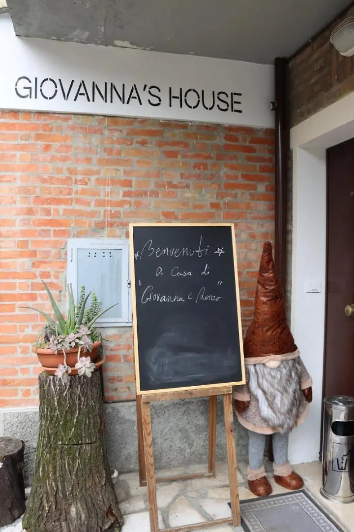 Giovanna'S House Montale
