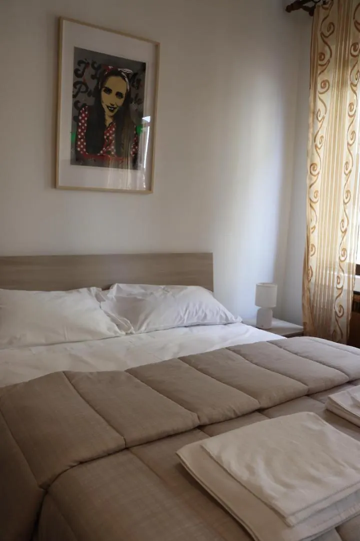 Giovanna'S House Montale
